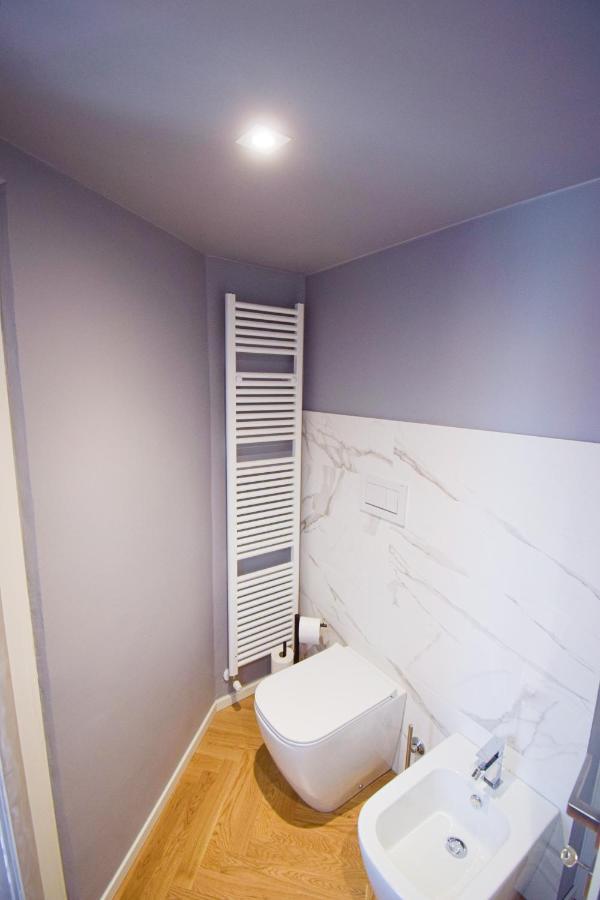 Sibilla Suite Apartment - Via Piella 14 โบโลญญา ภายนอก รูปภาพ