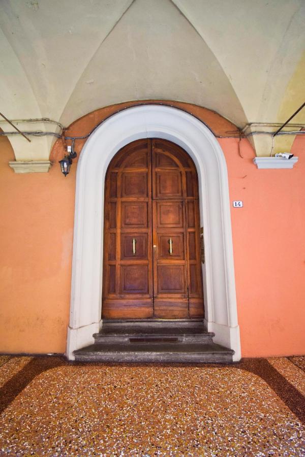 Sibilla Suite Apartment - Via Piella 14 โบโลญญา ภายนอก รูปภาพ